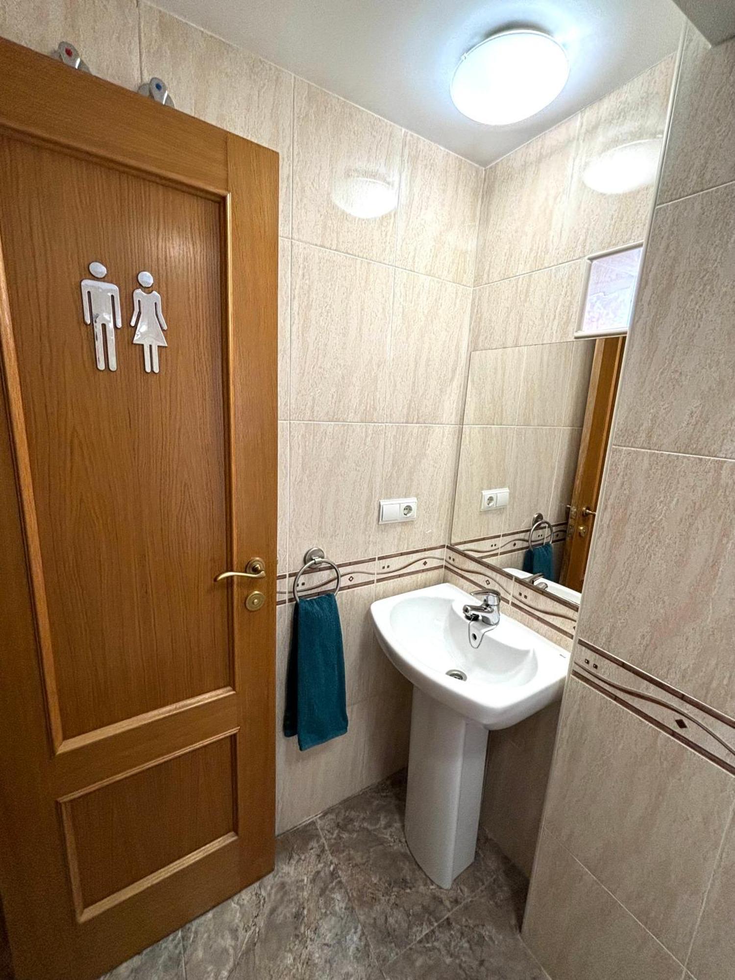 Magnifica Con Bano Privado Privatunterkunft Valencia