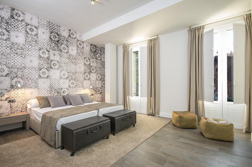 Luxury - Market Apartment *
