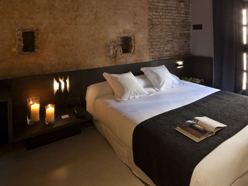 Caro Hotel
