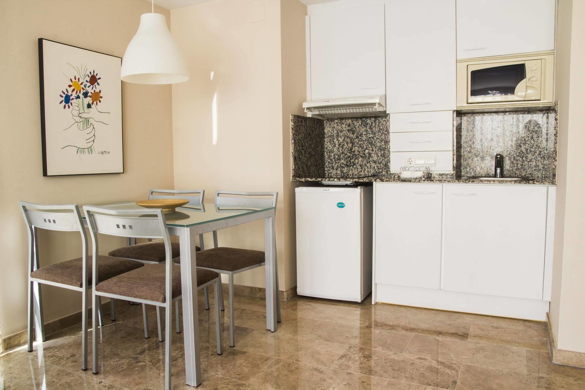 Apartment Plaza Picasso Valencia