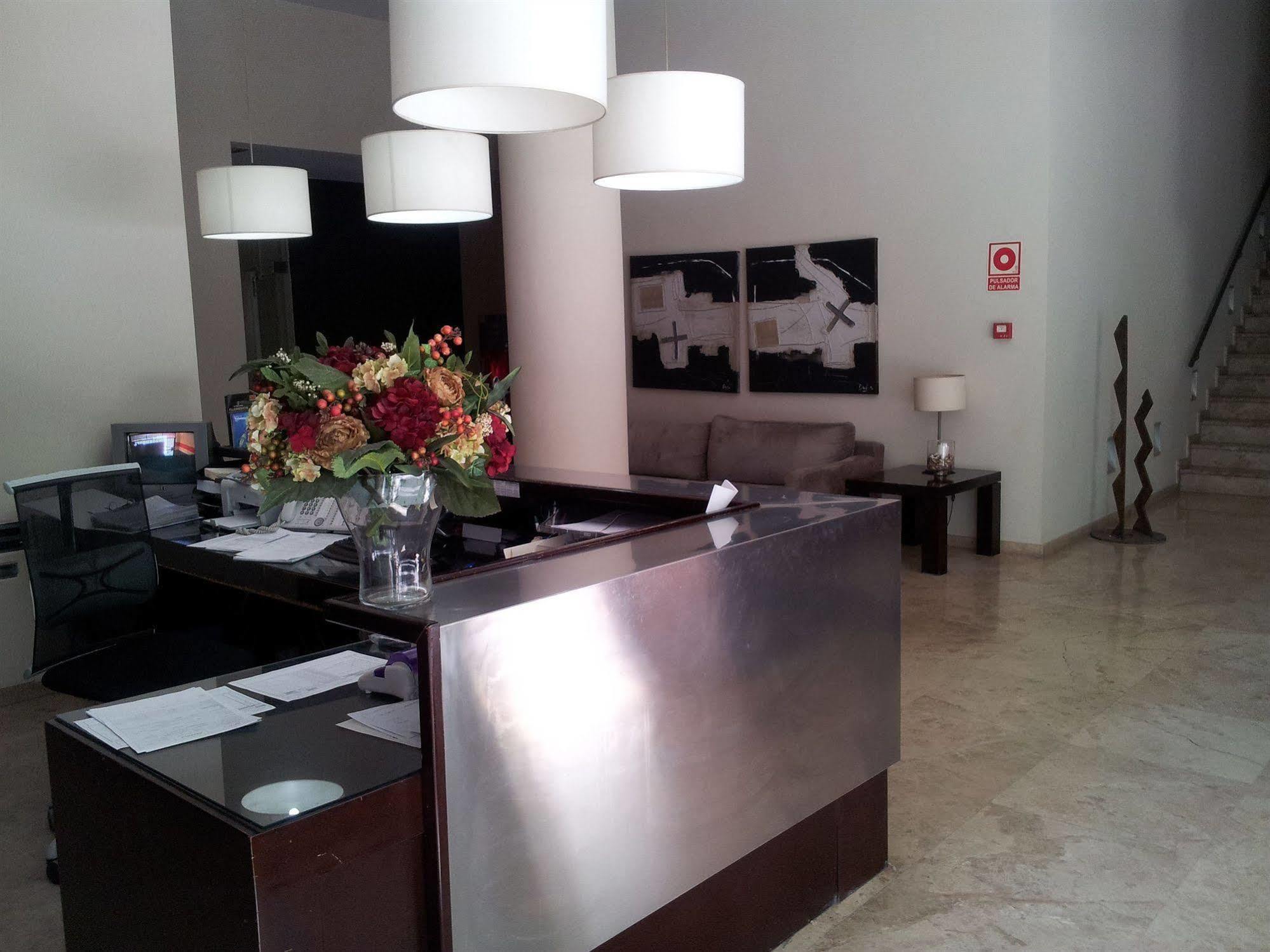 Apartment Plaza Picasso Valencia