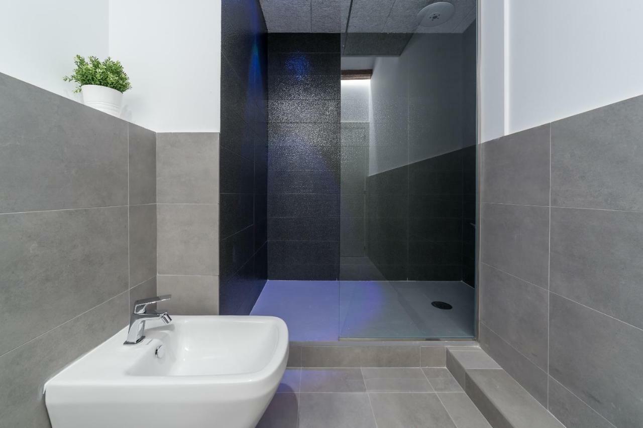 Florit Flats - Cathedral Luxury Terrace Flat 2br 2ba Ac Wifi Apartment