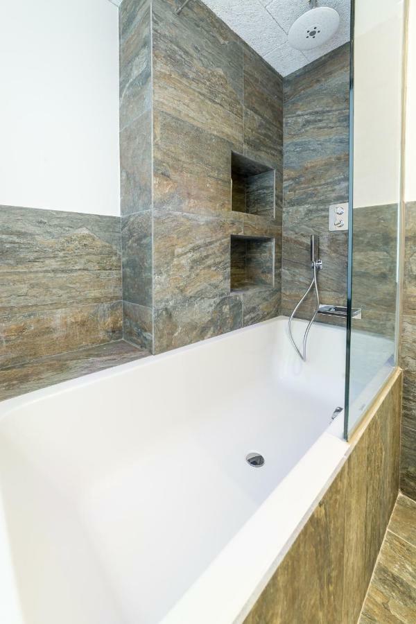 Apartment Florit Flats - Cathedral Luxury Terrace Flat 2br 2ba Ac Wifi
