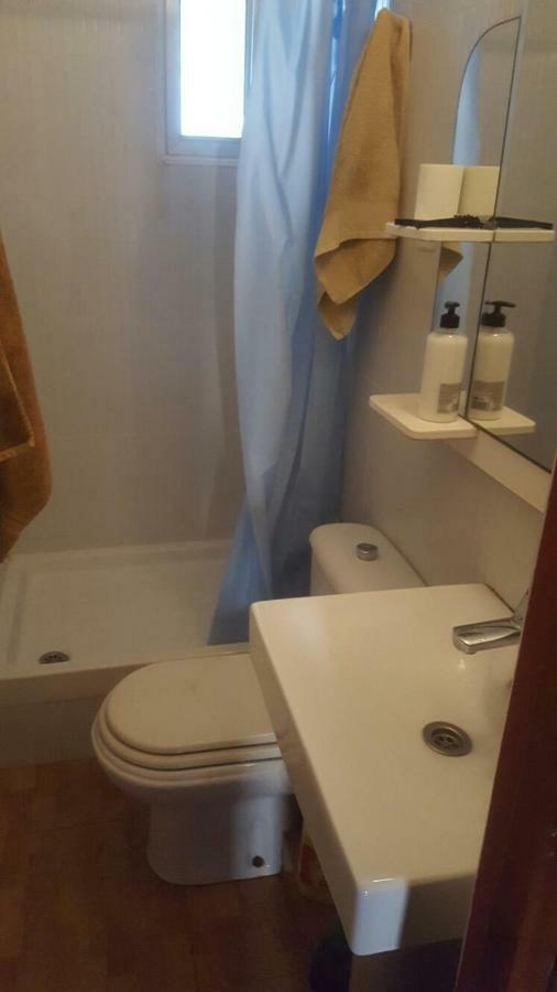 Single 200m From The Sea Homestay Valencia