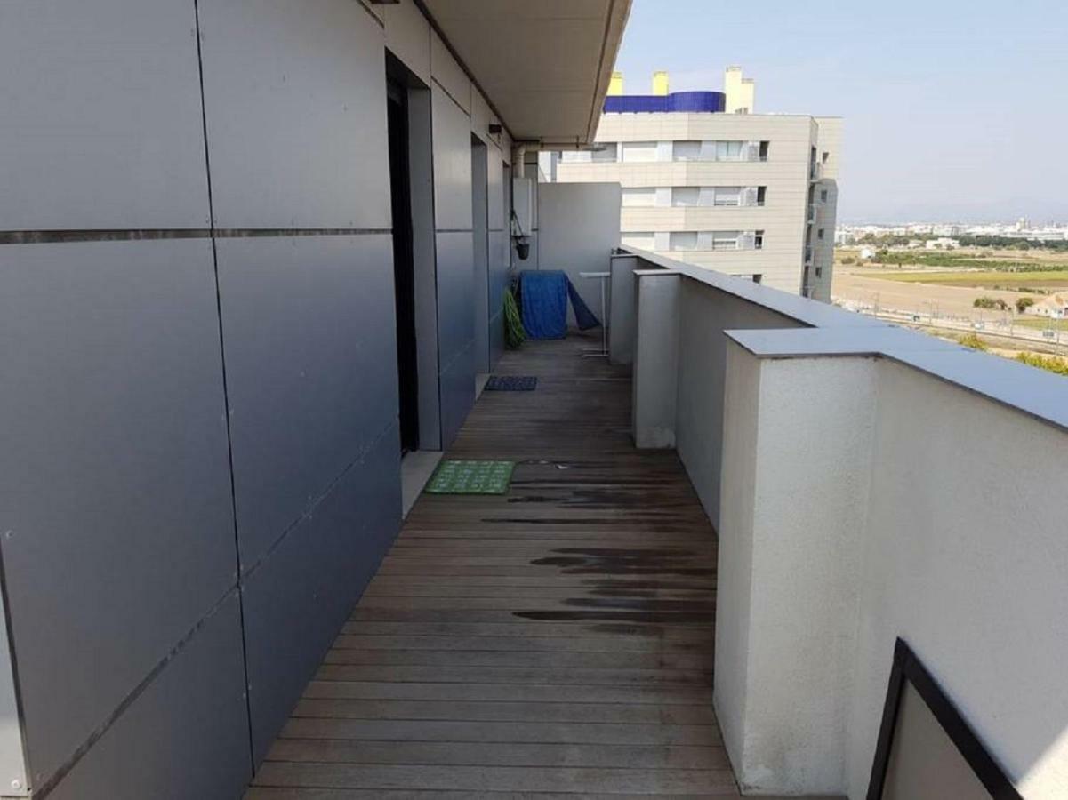 Apartment Lovely 2 Bedroom Terrace Wifi Parking Ac Heating Attic Valencia