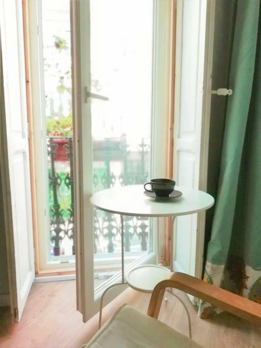 Apartment 47 Carrer De Cadis, Puerta 1