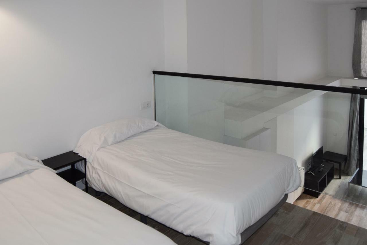 Nwt Station Apartment Valencia