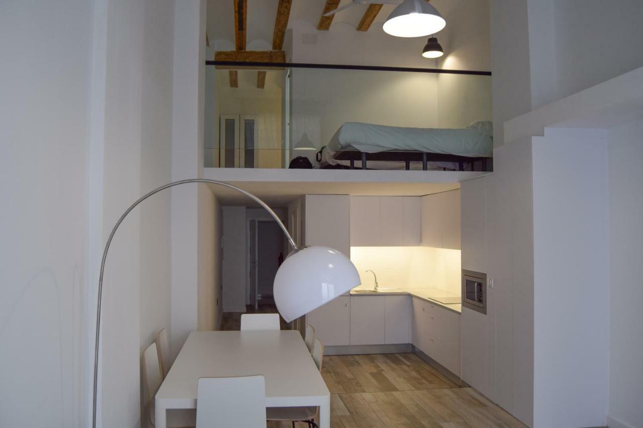 Nwt Station Apartment *