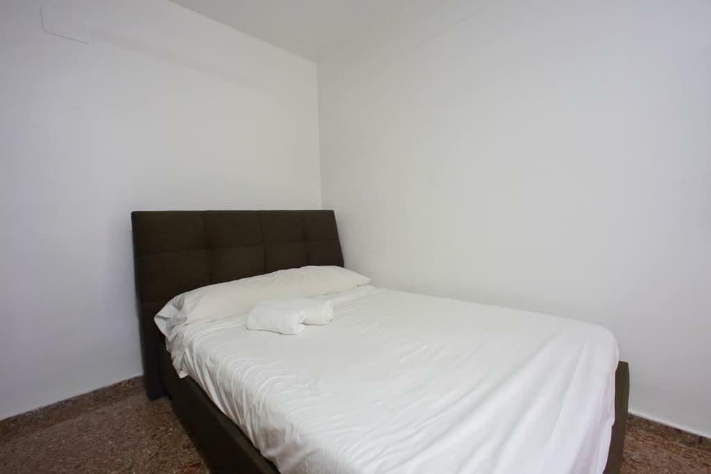 Ravalencia Ii Bed & Breakfast