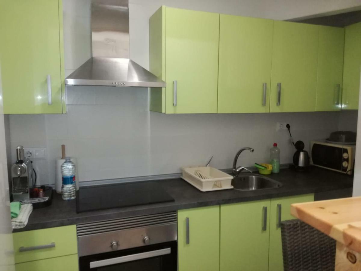 Apartment 47 Carrer De Cadis, Puerta 1