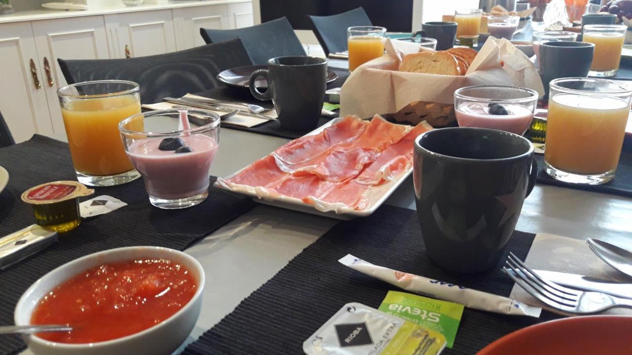 Acomodação com café da manhã  Angel Guimera & Breakfast Valência
