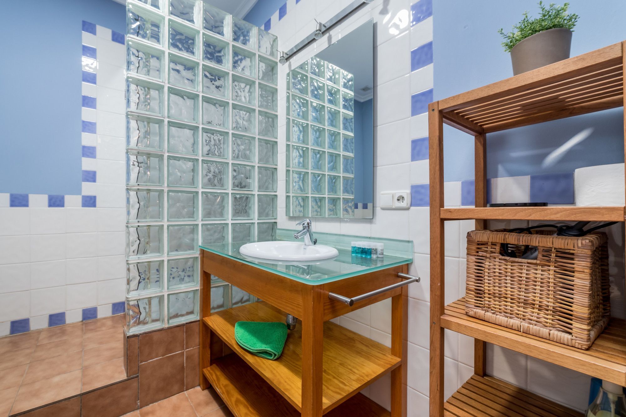Apartment Travel Habitat Literato Azorin Valencia