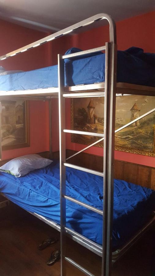 Single 200m From The Sea Homestay Valencia