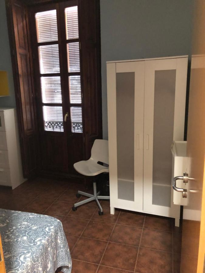 Resiole Mercado Central Guest house