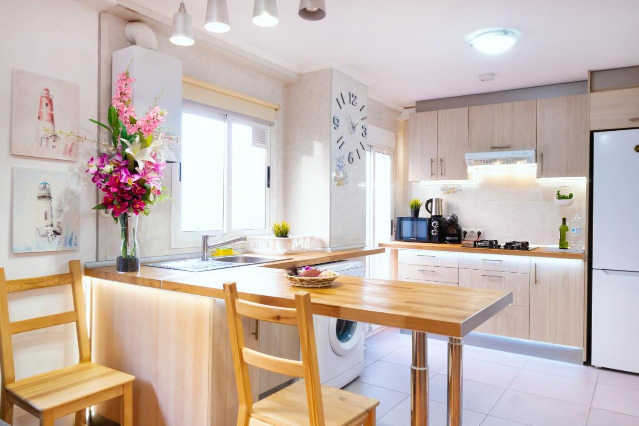 On-line Luxury Apart Pintor Stoolz, Free Wi-fi
