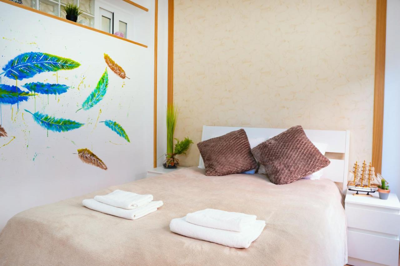 Apartment On-line Luxury Apart Pintor Stoolz, Free Wi-fi *