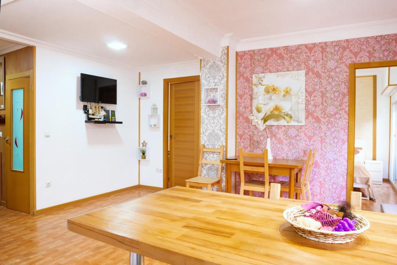 On-line Luxury Apart Pintor Stoolz, Free Wi-fi