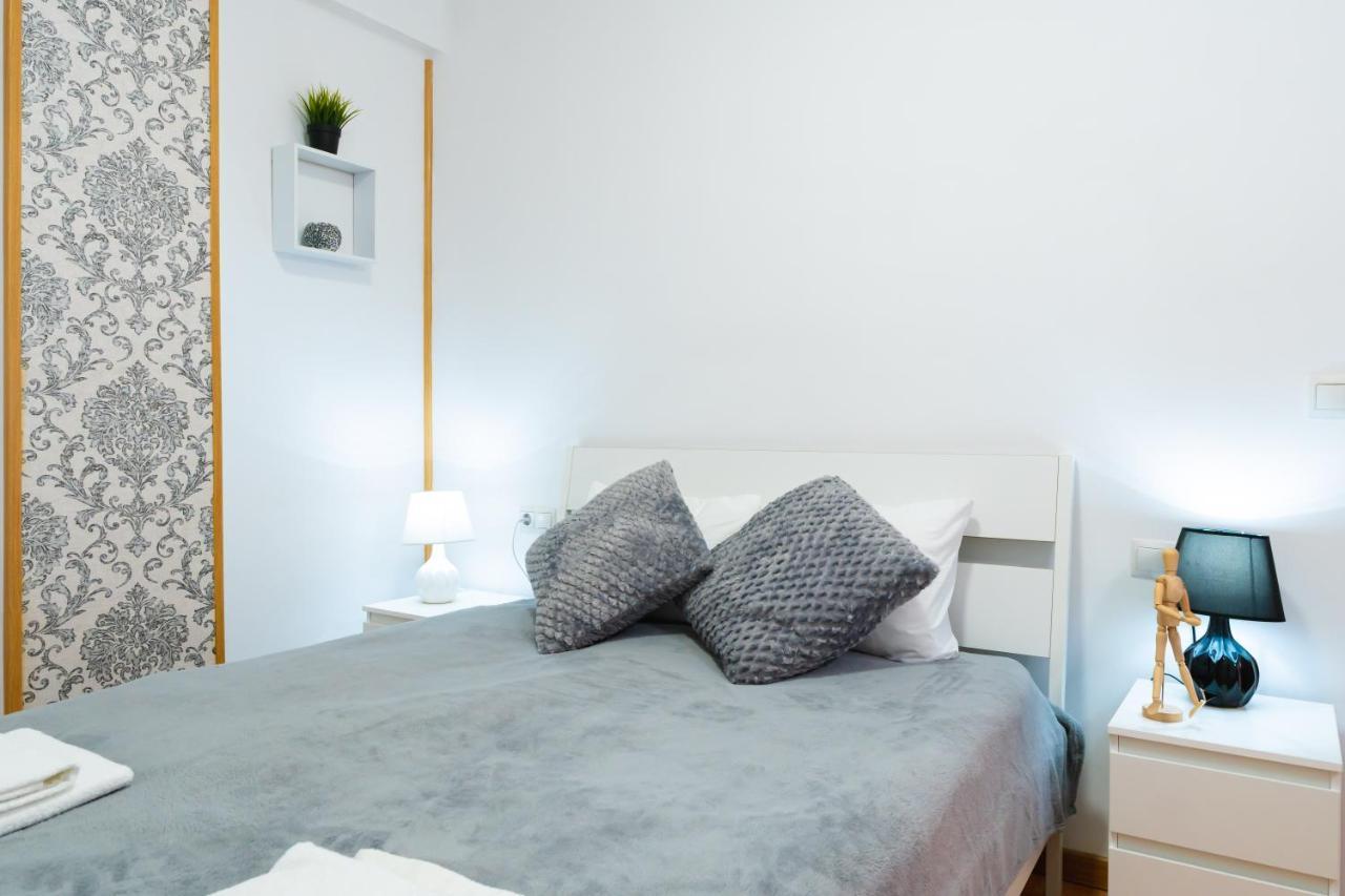 On-line Luxury Apart Pintor Stoolz, Free Wi-fi Apartment