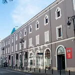 Quart Youth Hostel & Apartments