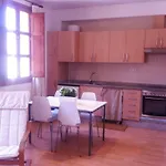 Sunny Apartment Central Market