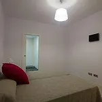 Luxe Rooms