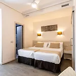 Sweet Hotel Continental