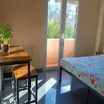 Habitaciones Centricas En Una Casa Valenciana