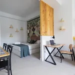 Florit Flats - Stylish Valencia Ceramic Apartments With Free Bicycles By The Joaquin Sorolla Station