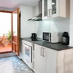 Apartamento A 7 Minutos De La Playa Y Cerca De La Estacion De Autobus