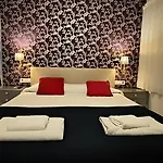 7 Moons B&B