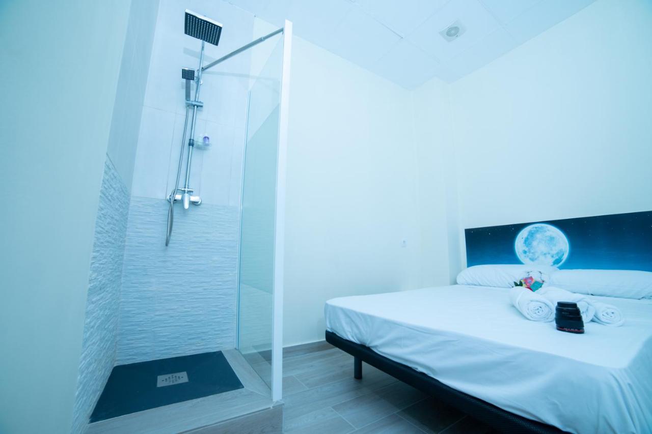 Love hotel Pecalite Space Valencia