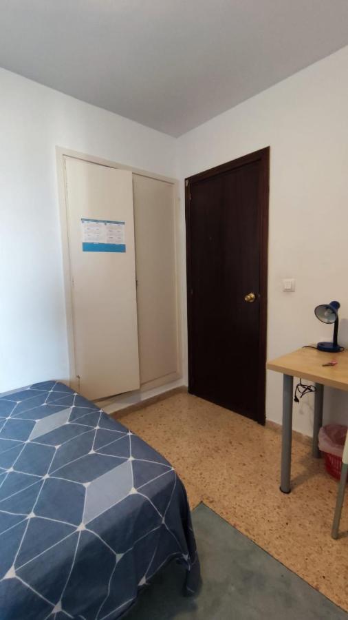 Gasthof Con Cama Doble, Piso Compartido En Avenida Blasco Ibanez Valencia