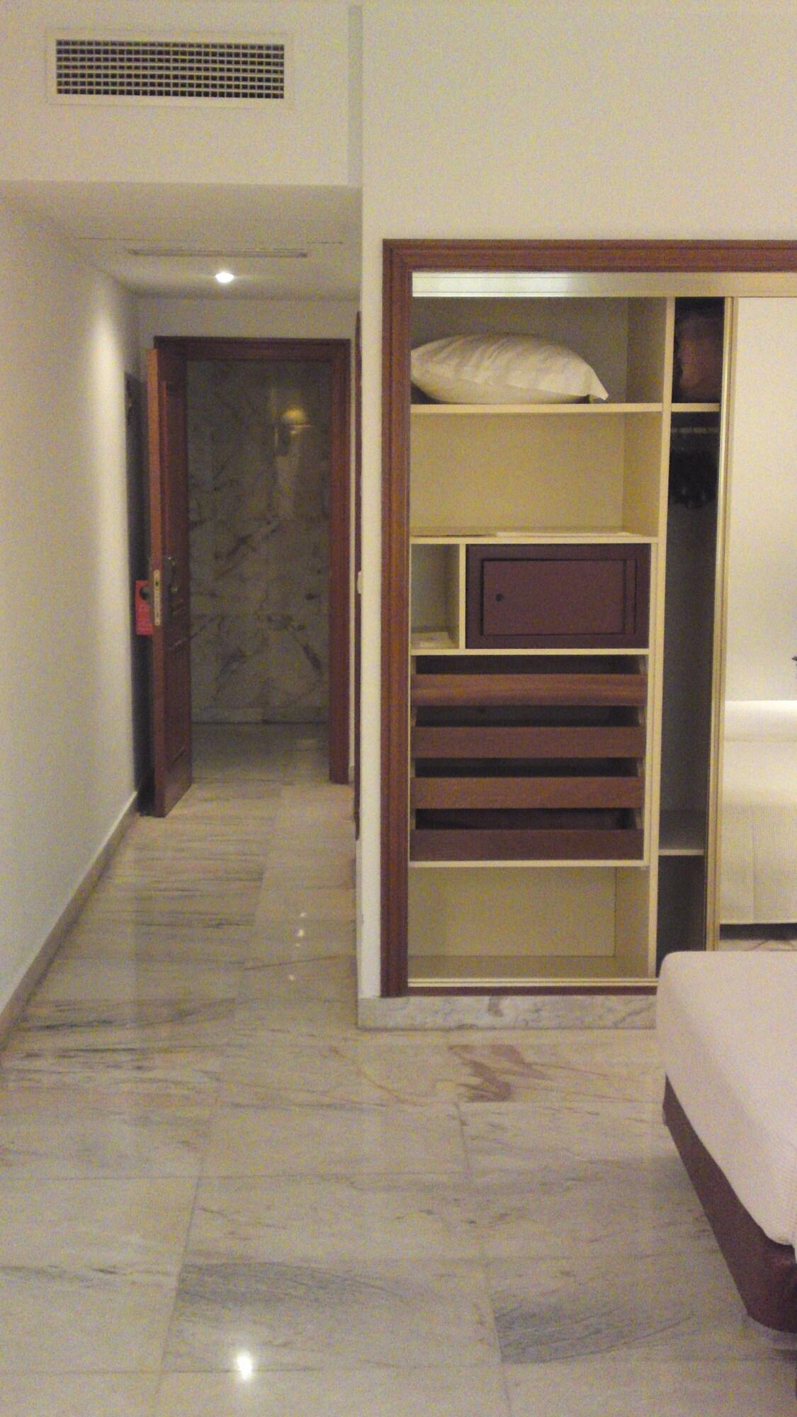 Hotel Turia