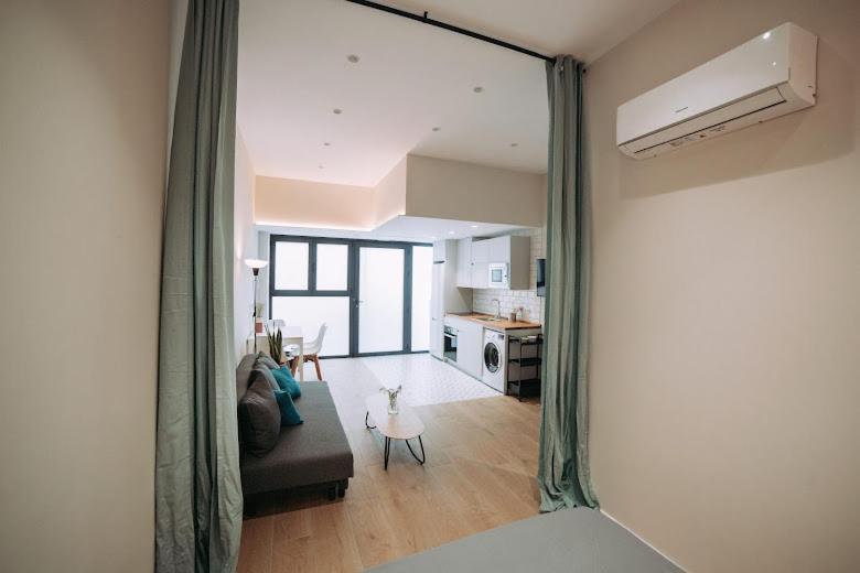 Apartment Estelles Close To
