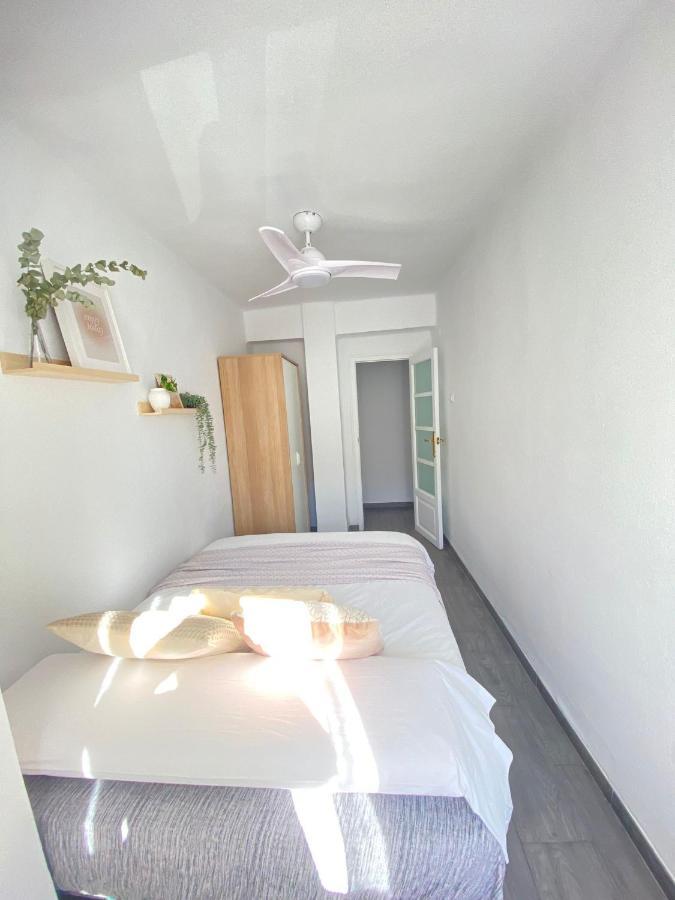 Malvarrosa, Cabanal, Wifi Free. Ca' Micaela. Apartment