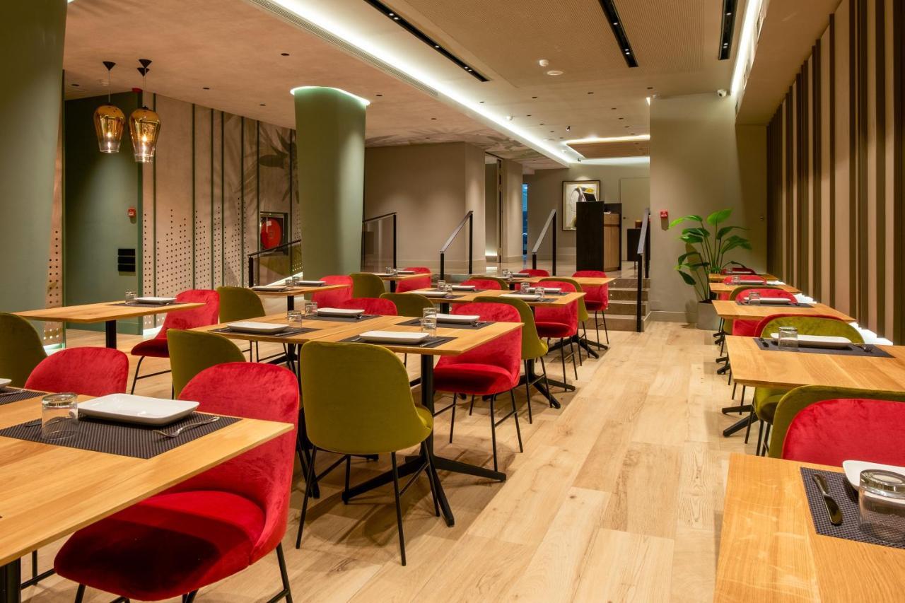 Melia Plaza