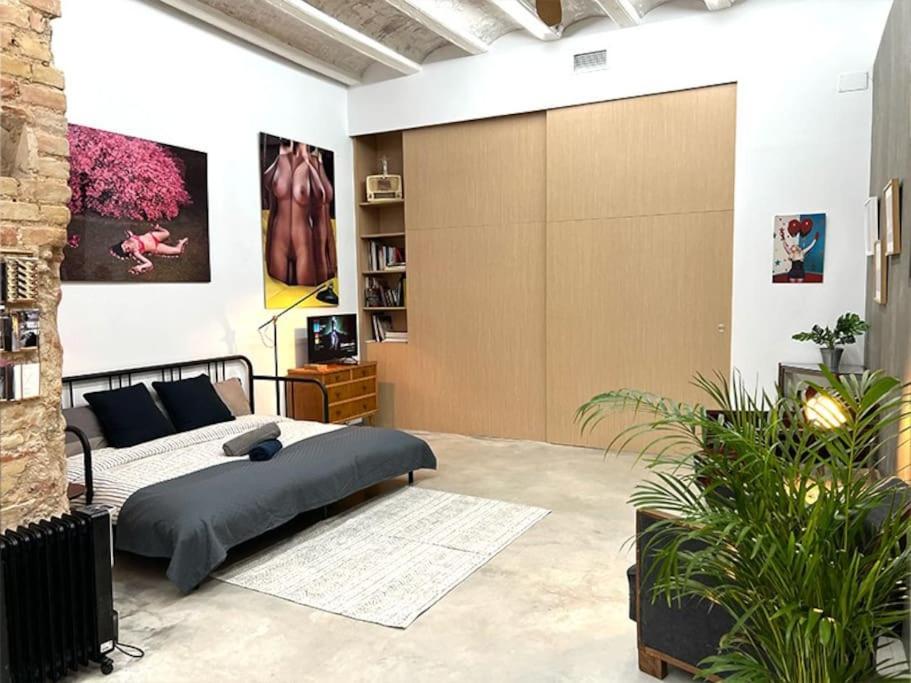 Apartment ☆☆ ☆☆ Photo Gallery. 3 Min Walk From Carmen Valencia