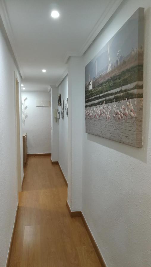 Centrico En Proximo Parada De Metro Angel Guimera Apartment *