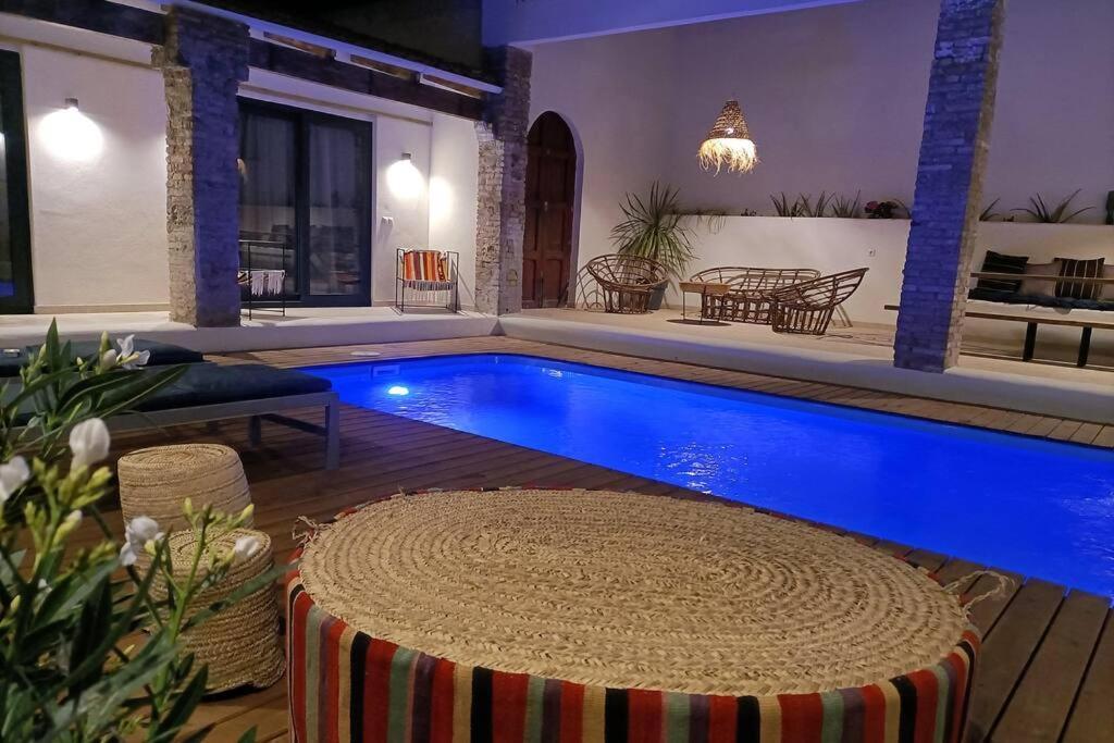 Maison Avec Piscine A Valencia
