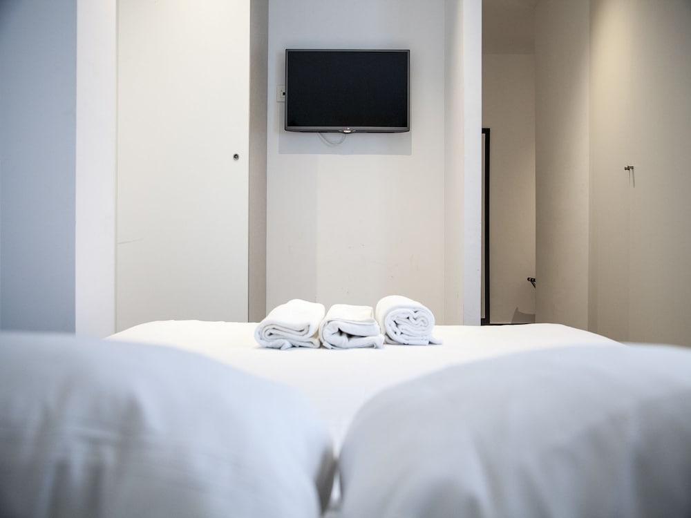 Flats Friends Soho Suites Apartment *