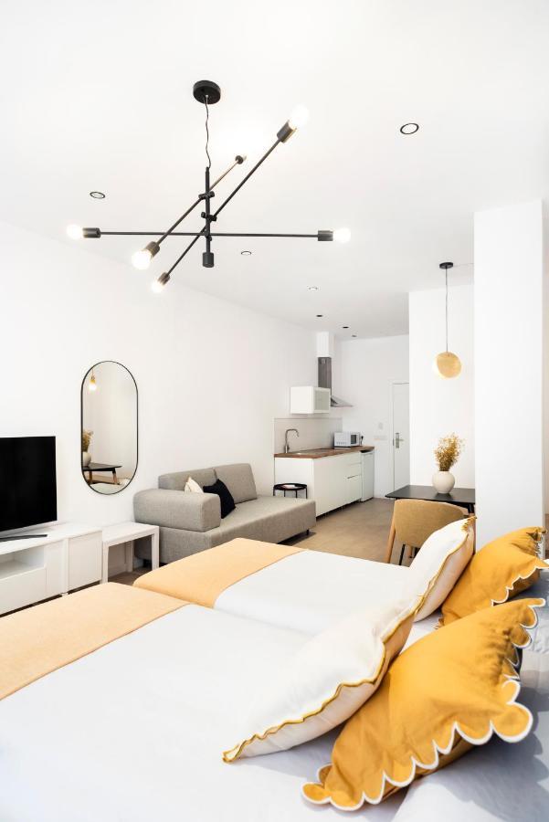 Aparthotel Blanq Marina Suites