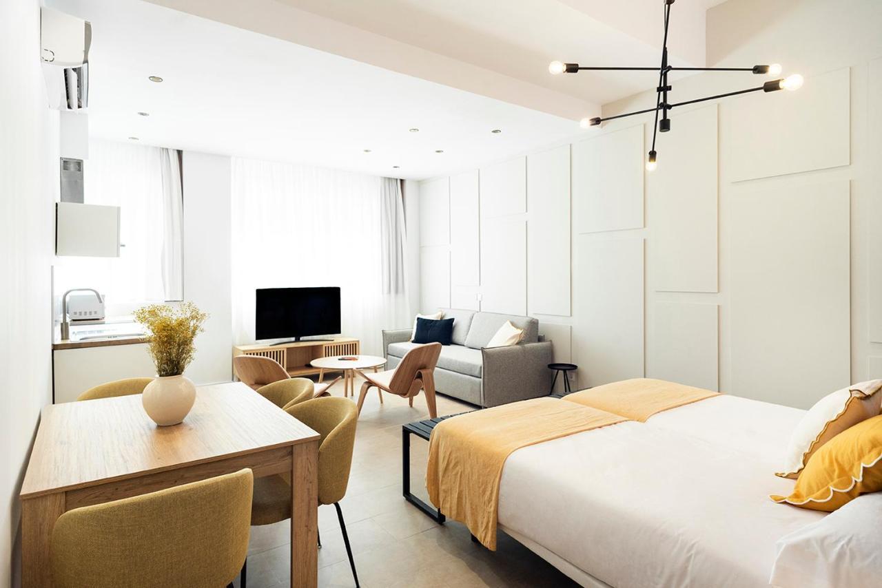 Aparthotel Blanq Marina Suites *