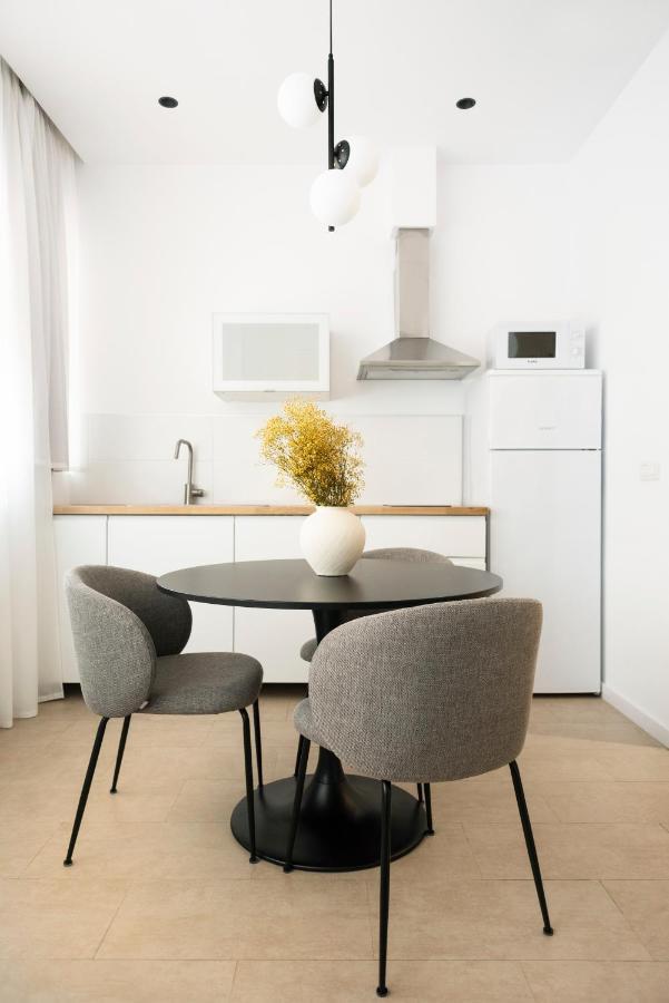 Blanq Marina Suites *