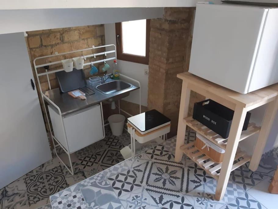 Apartment Precioso Con A/a En Ruzafa Con Terracita Privada Y Acceso A Un Jardin, 2-3 Personas *