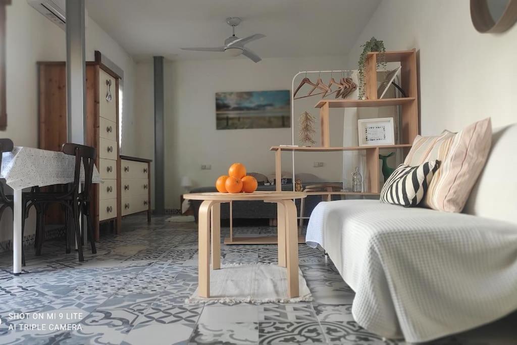 Precioso Con A/a En Ruzafa Con Terracita Privada Y Acceso A Un Jardin, 2-3 Personas Apartment