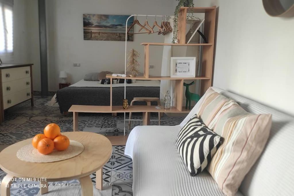 Precioso Con A/a En Ruzafa Con Terracita Privada Y Acceso A Un Jardin, 2-3 Personas * Valencia