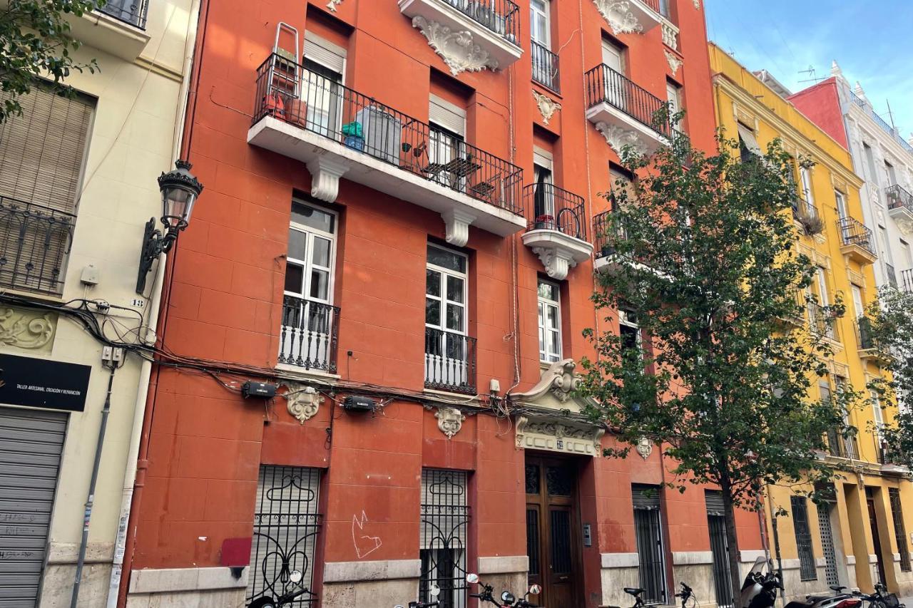 Apartment Singularstays Vivons Valencia