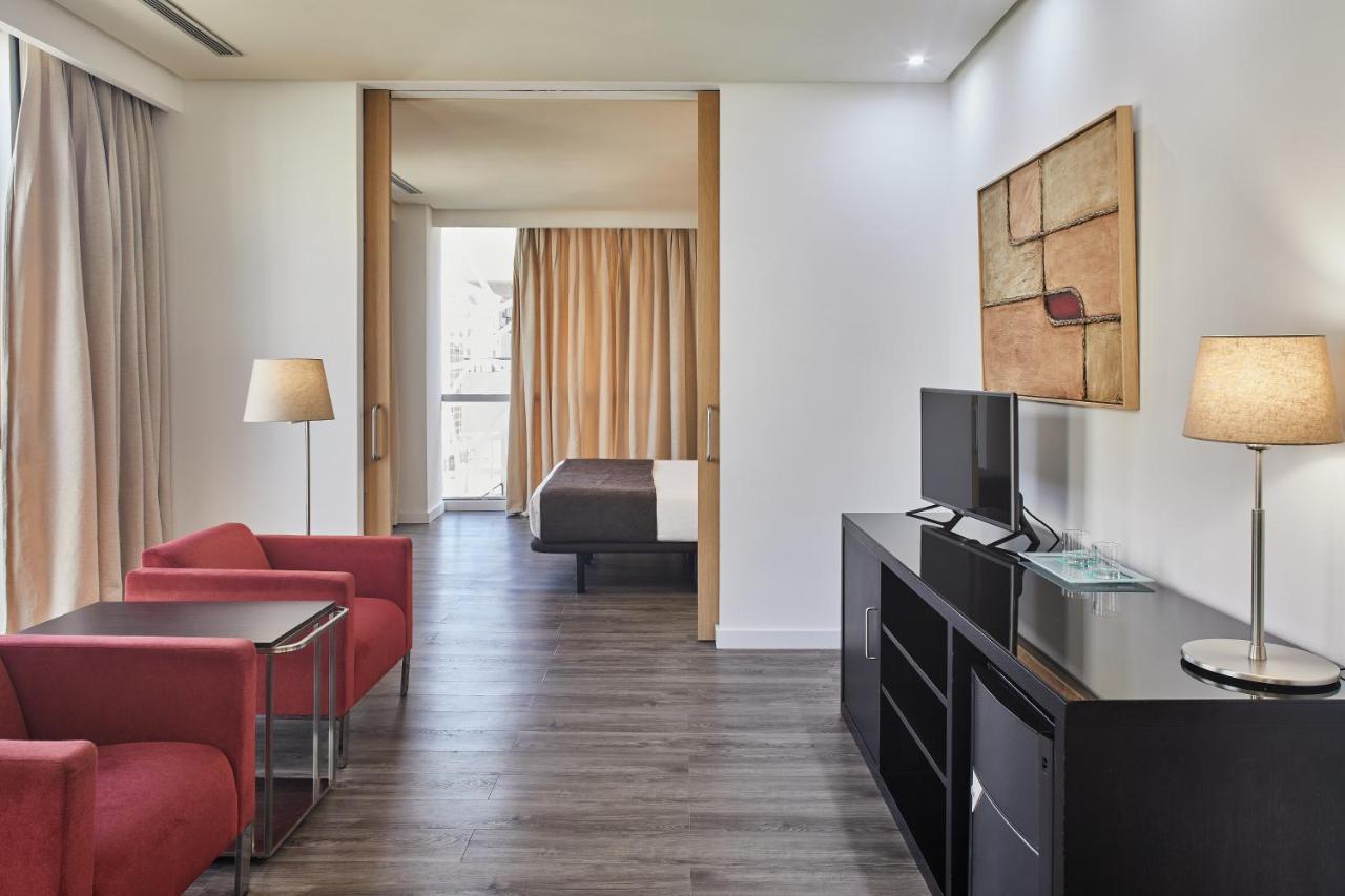 Silken Puerta 4*