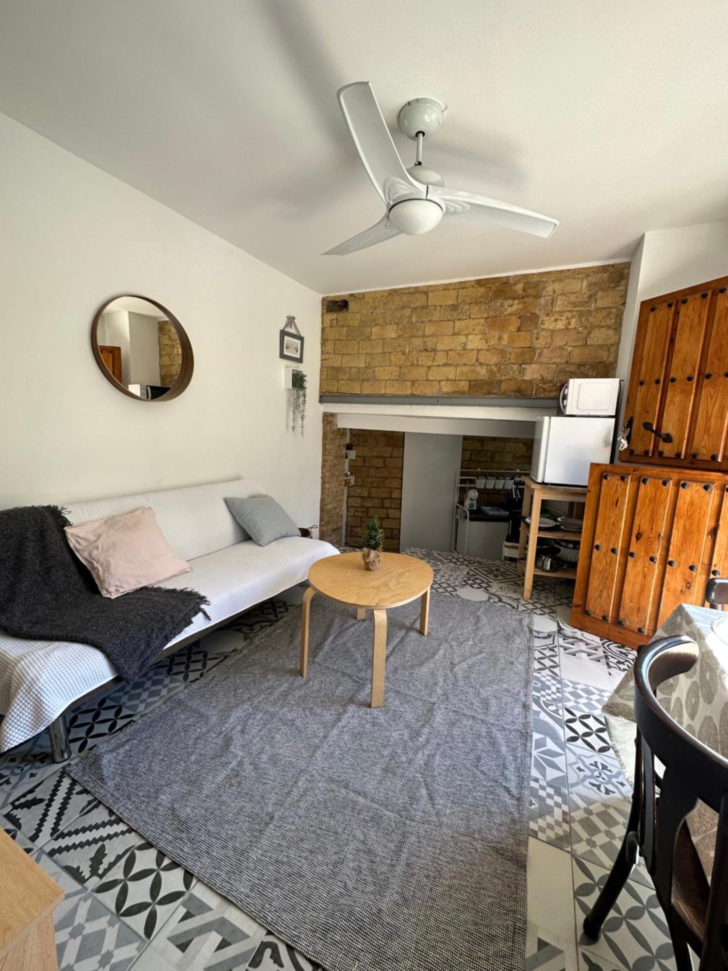 Precioso Con A/a En Ruzafa Con Terracita Privada Y Acceso A Un Jardin, 2-3 Personas Valencia