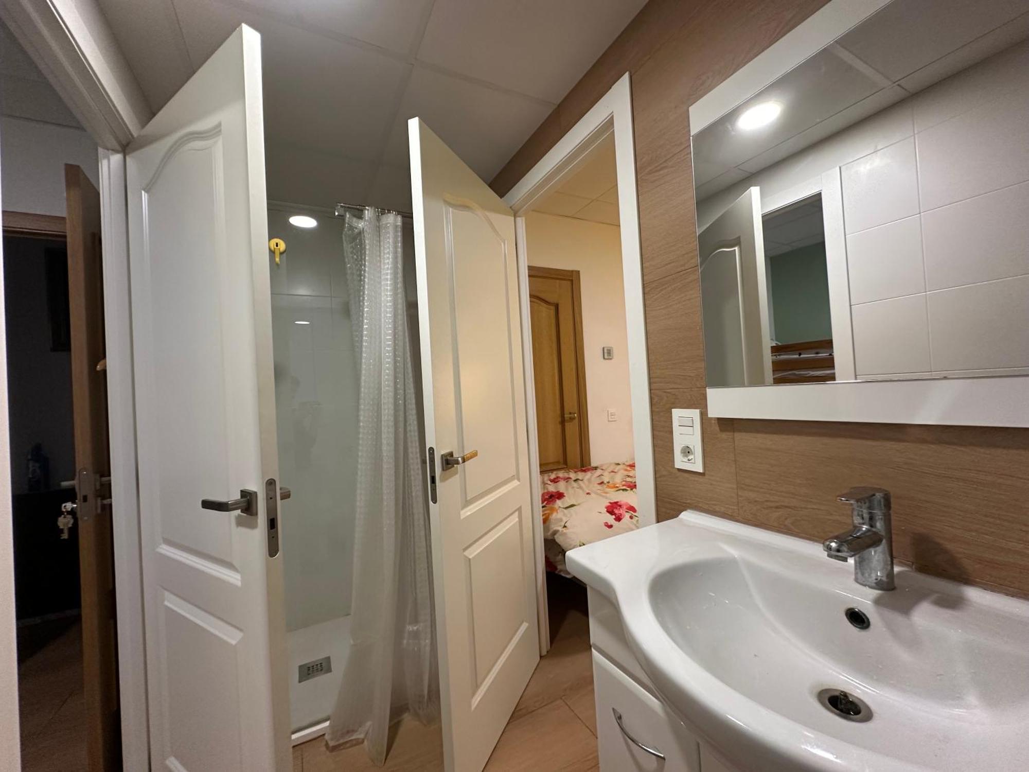 Privatunterkunft Mirador 2 Del Mercado - Con Bano Privado En El Centro De La Ciudad Vella *